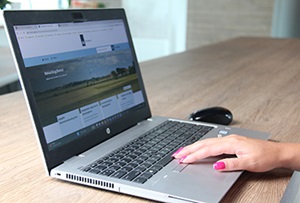 Is een uitspraak op bezwaar per e-mail toegestaan?